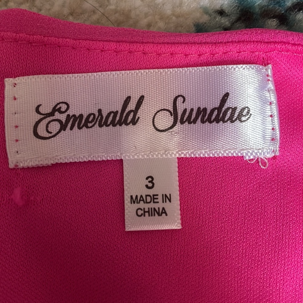 Pink dress 👗 - Picture 4 of 6